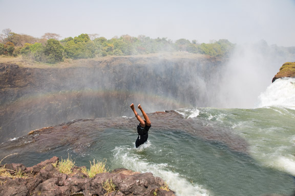 Devils-pool-Zambia-10