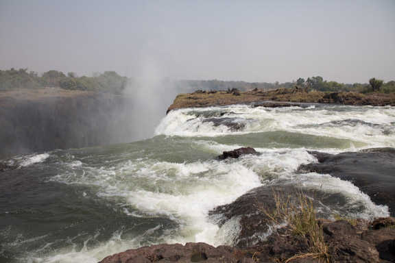 Devils-pool-Zambia-7