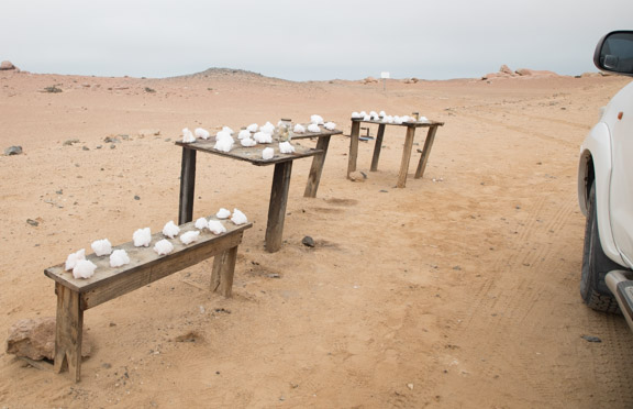 Namibia-skeleton-coast-shipwreck-salt