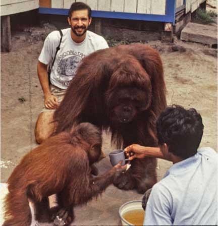 Photo op with the orangutans